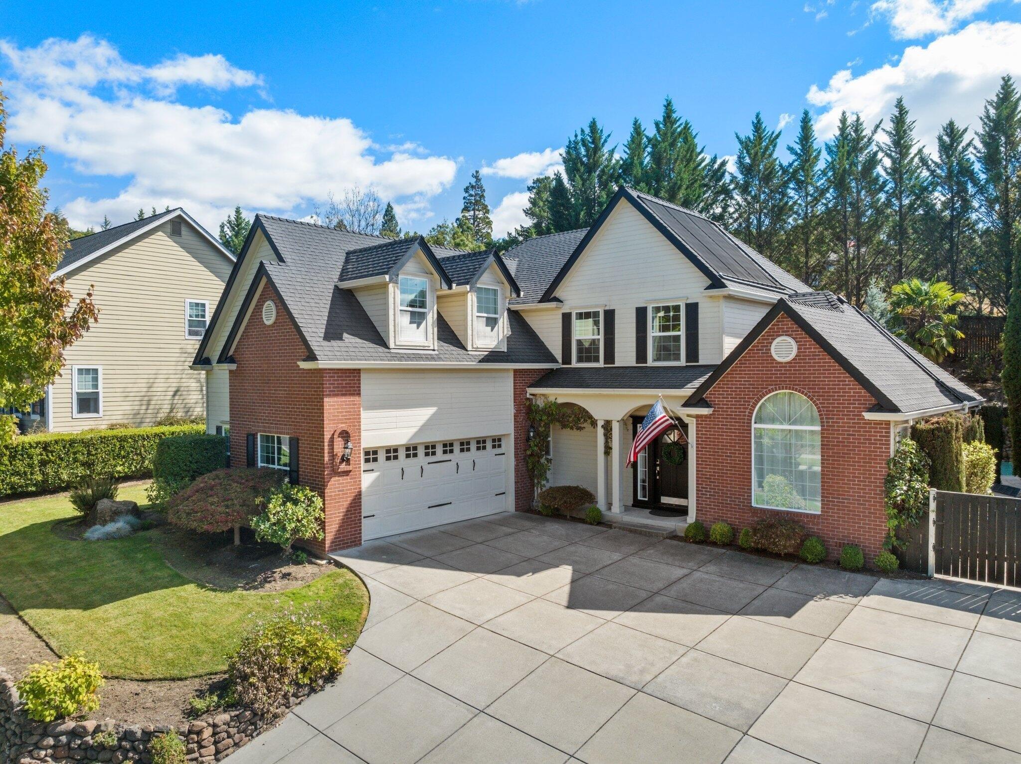 Hidden Valley Ct, Medford, OR 97504