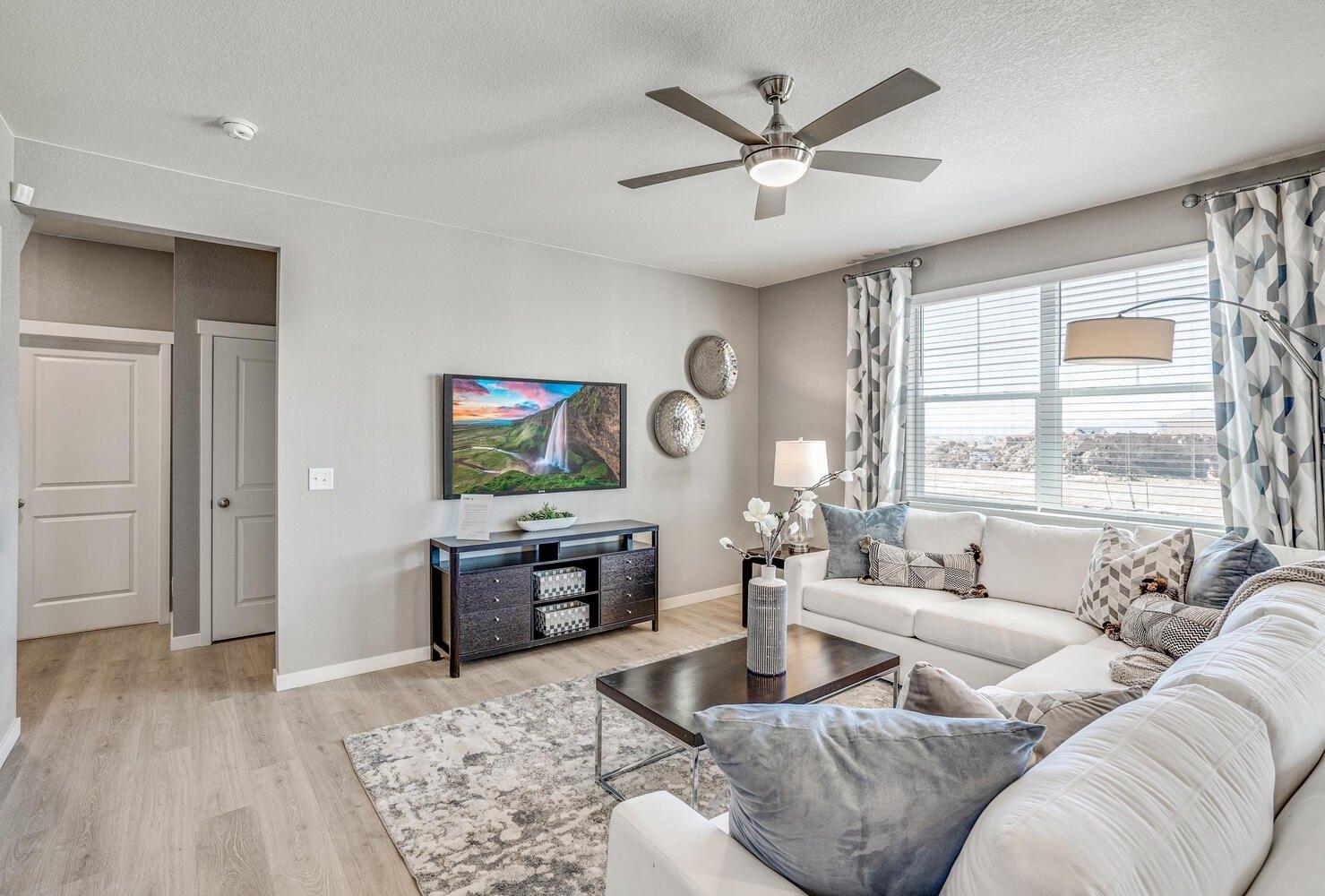 Siskin Way, Johnstown, CO 80534