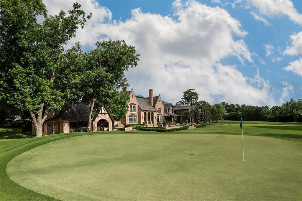 Lennox Ln, Dallas, TX 75229