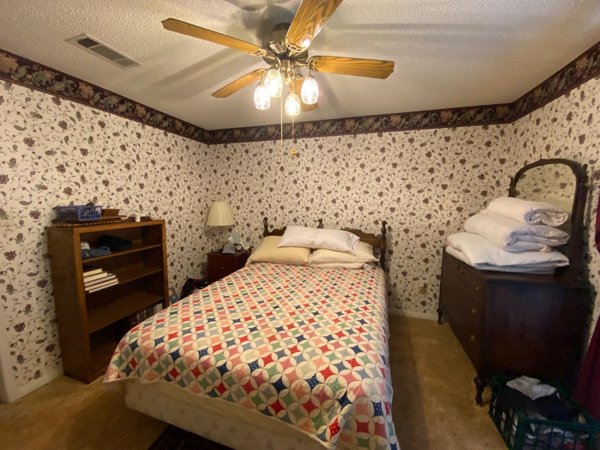 Bent Oak Dr, Center, TX 75935
