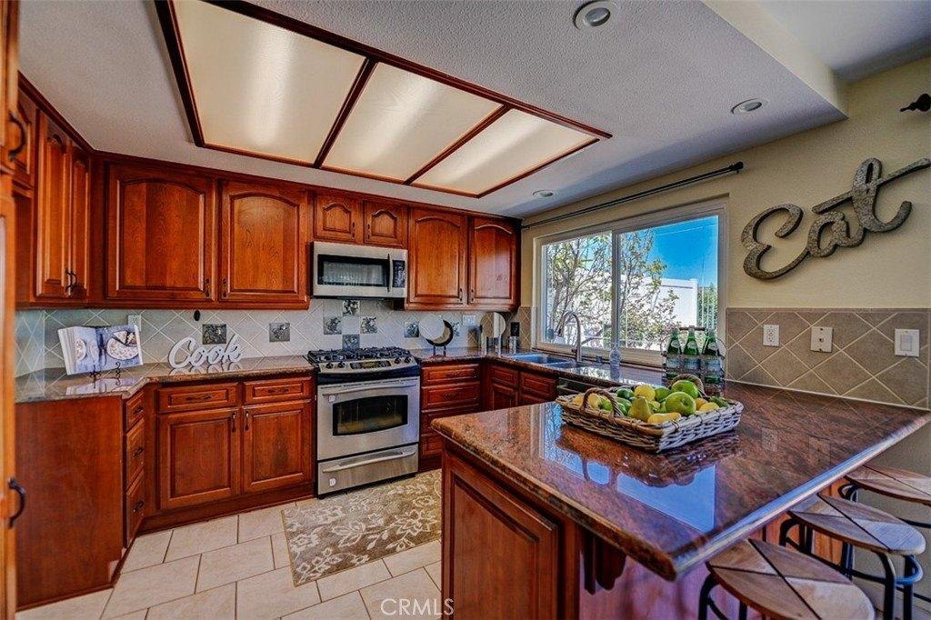 Dunbar Dr, Lake Forest, CA 92630