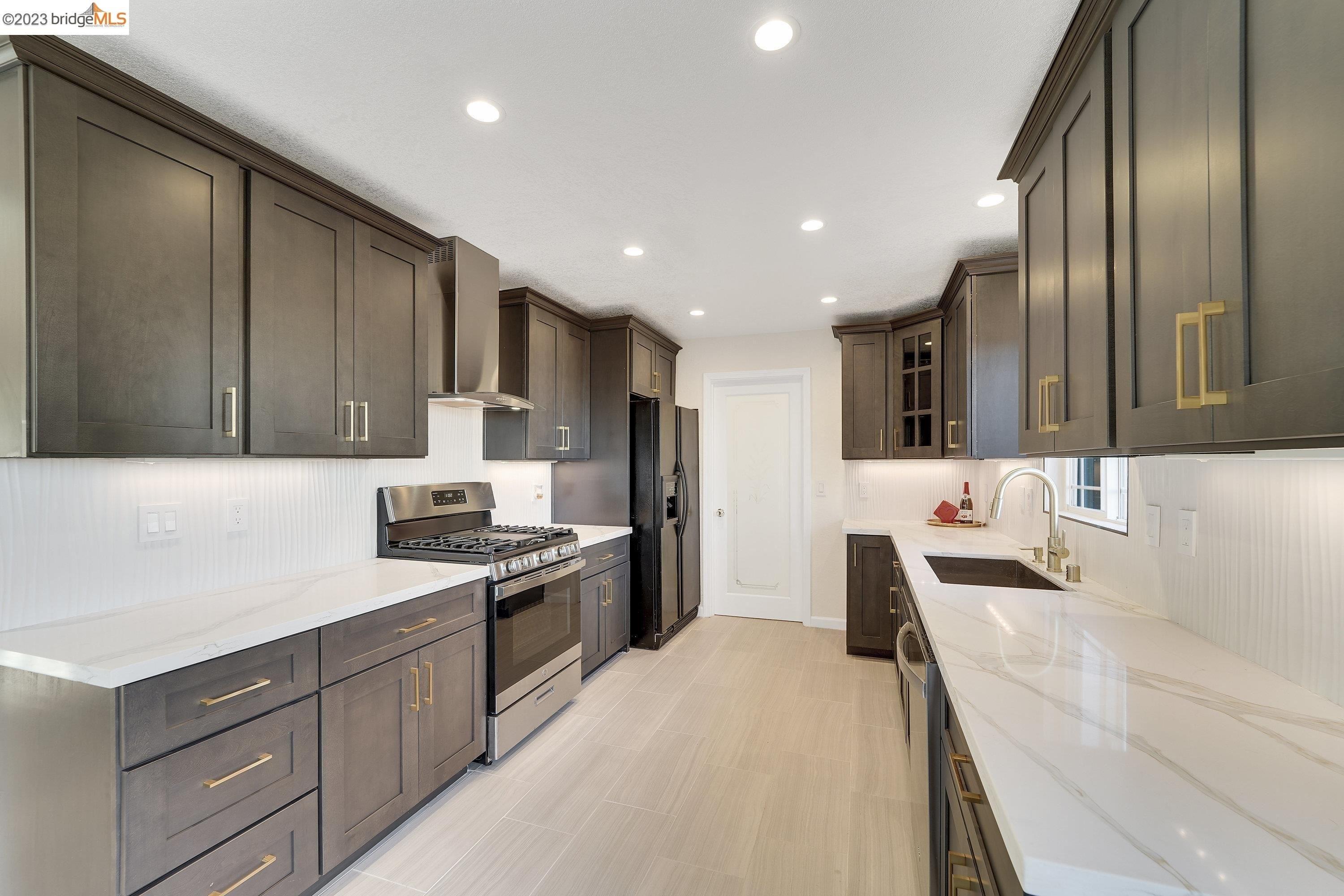 N Arlington Blvd, San Pablo, CA 94806