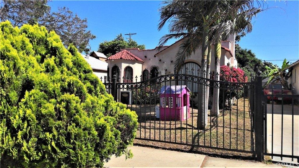 W 105th St, Los Angeles, CA 90044