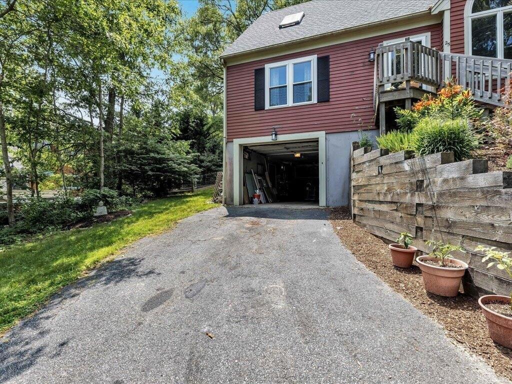 Moon Compass Ln, Sandwich, MA 02563