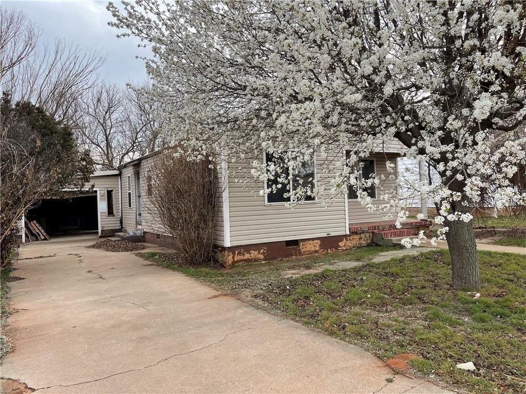 W 8th St, Elk City, OK 73644