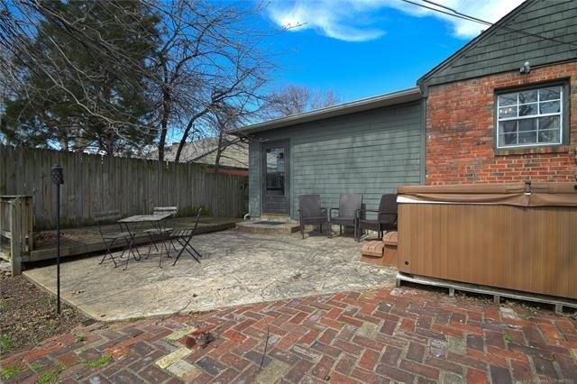 S Delaware Ct, Tulsa, OK 74114