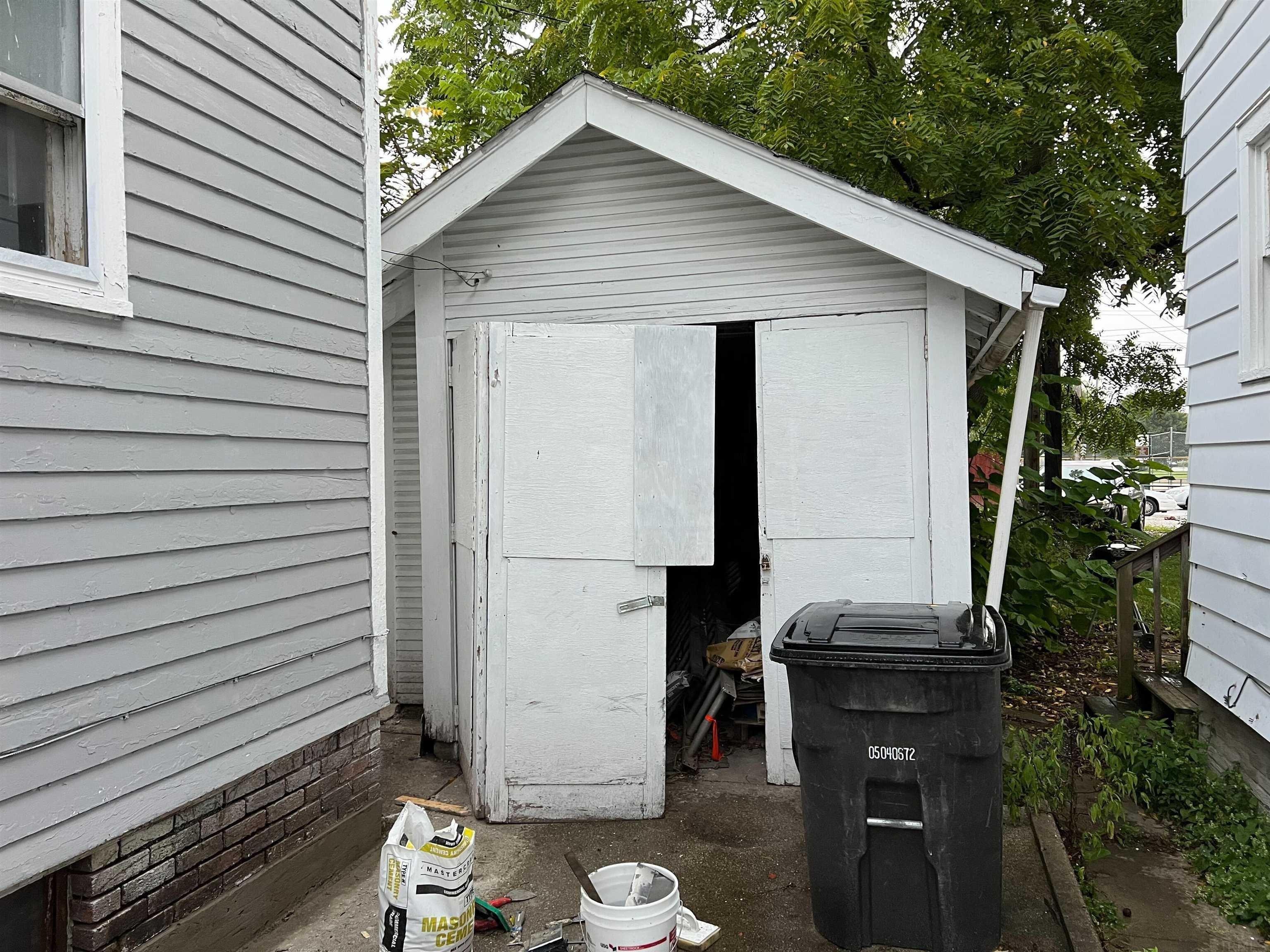 Violet Ct, Fort Wayne, IN 46807