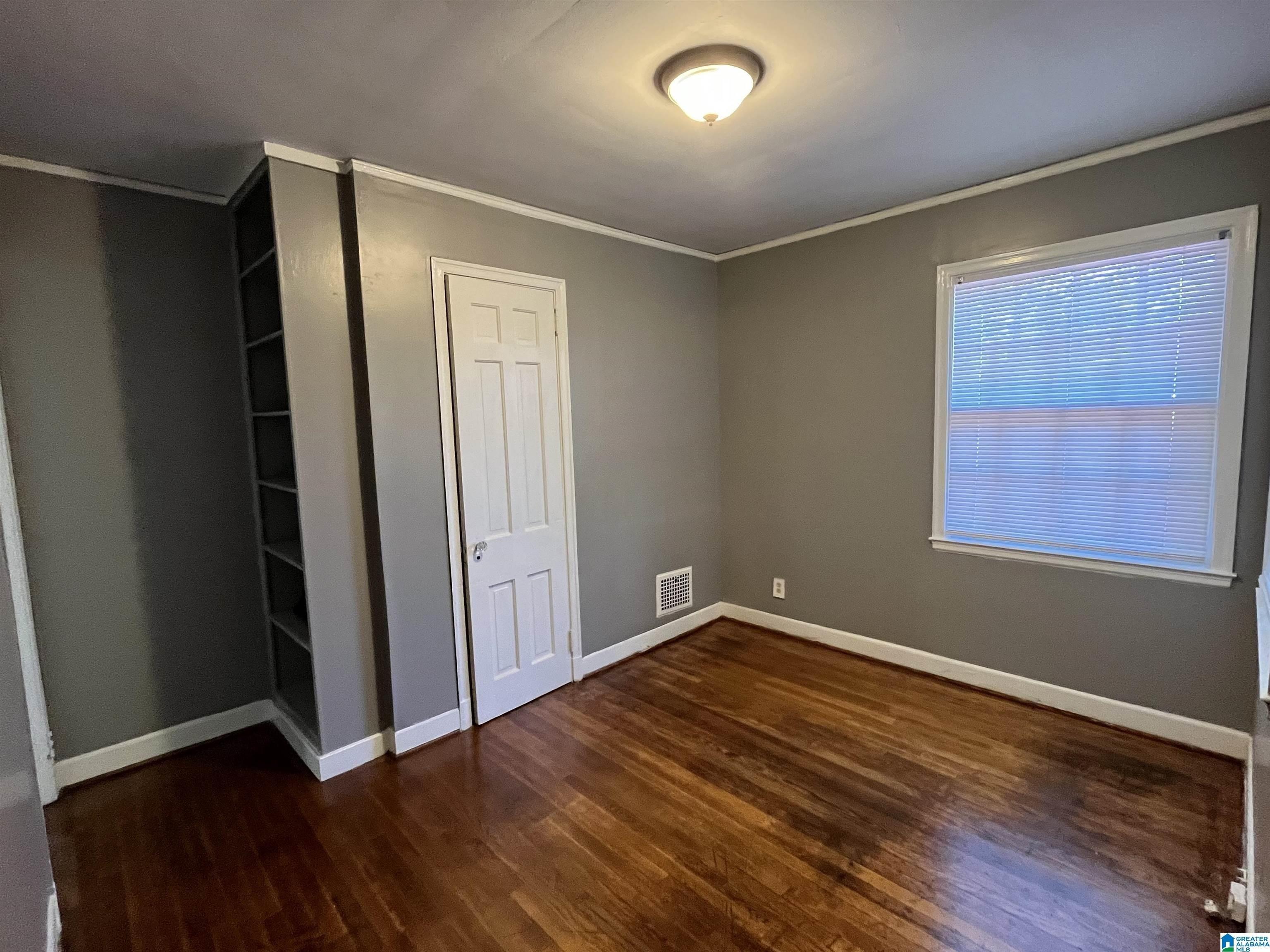 39th Ct N, Birmingham, AL 35217