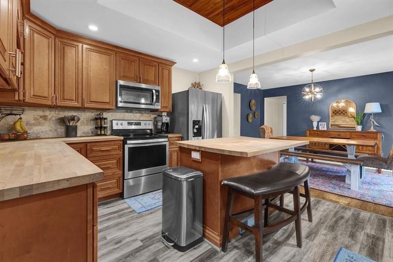 Blackhawk Rd, Beaver Falls, PA 15010