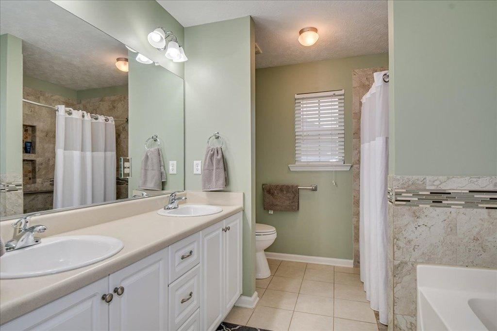 Oxpens Rd, Warrenville, SC 29851