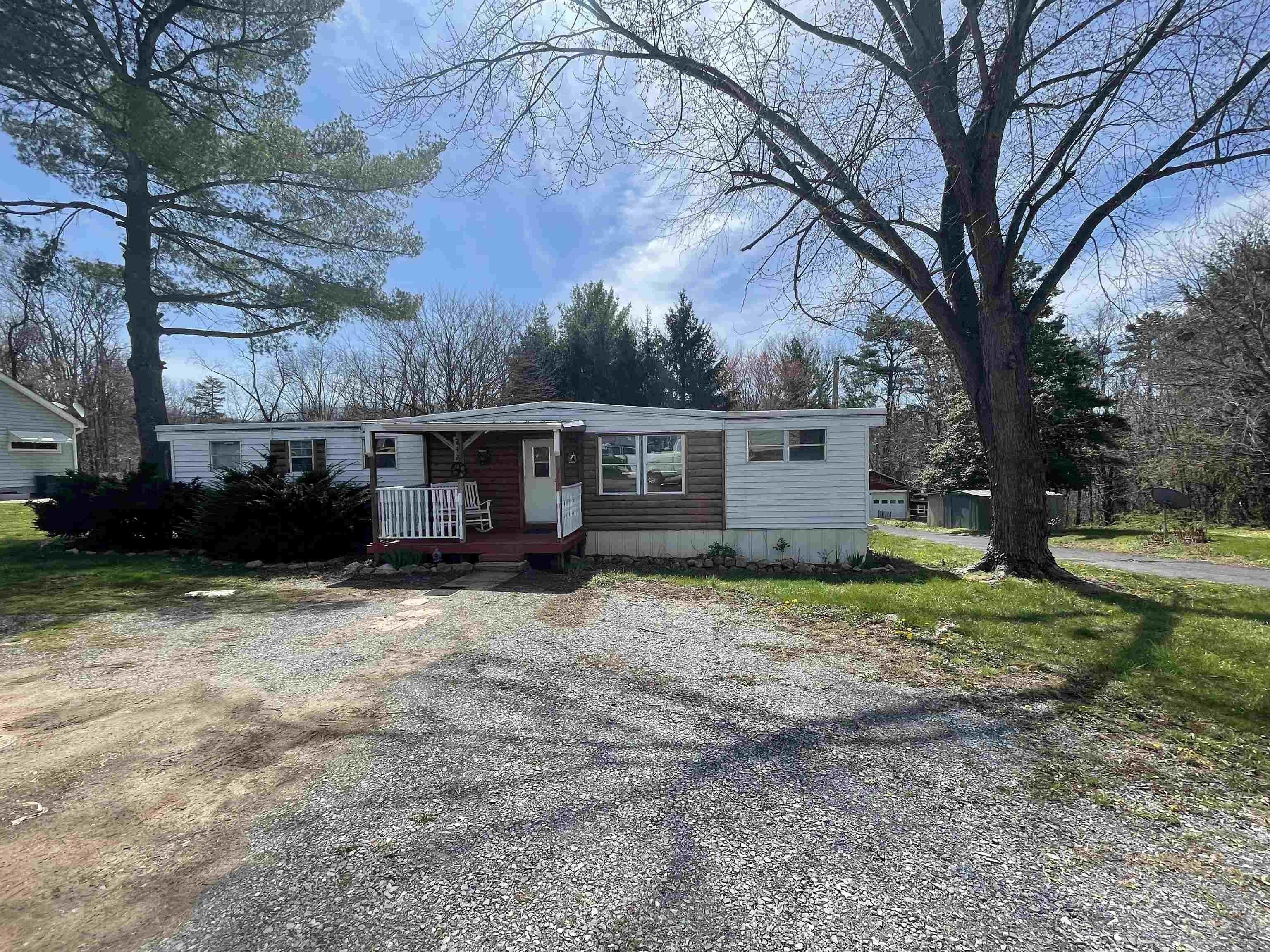 Trenton Ave, Shenandoah, VA 22849