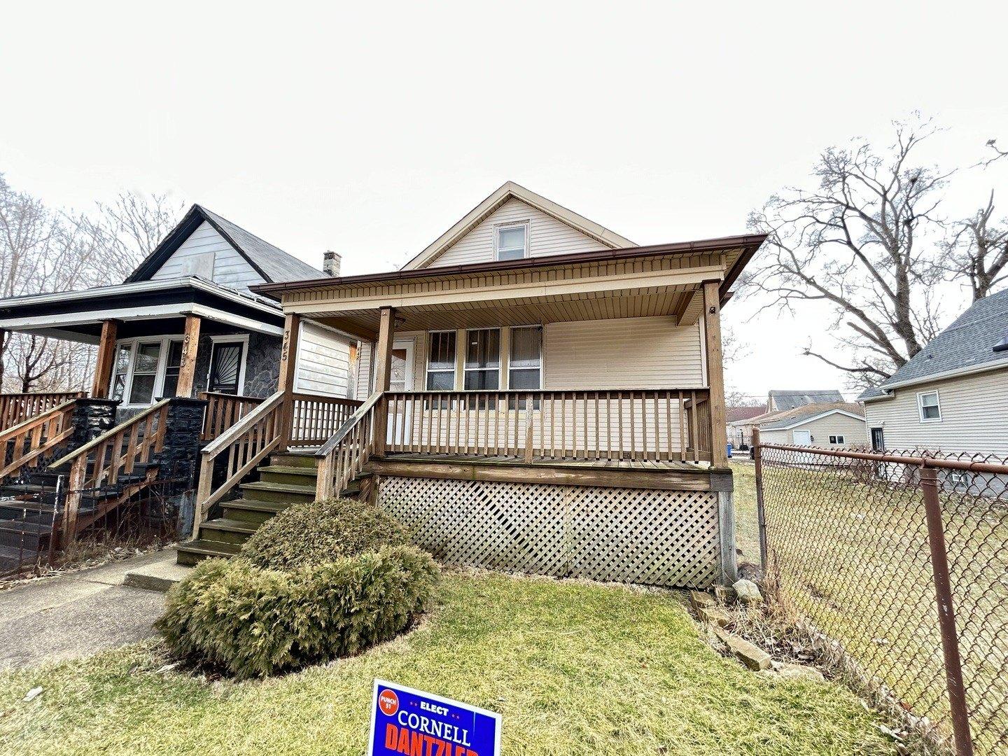W 115th St, Chicago, IL 60628