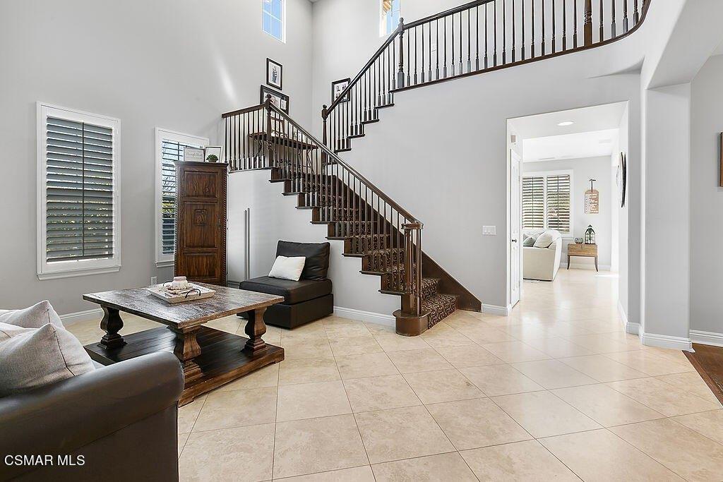 Griffon Ct, Simi Valley, CA 93065
