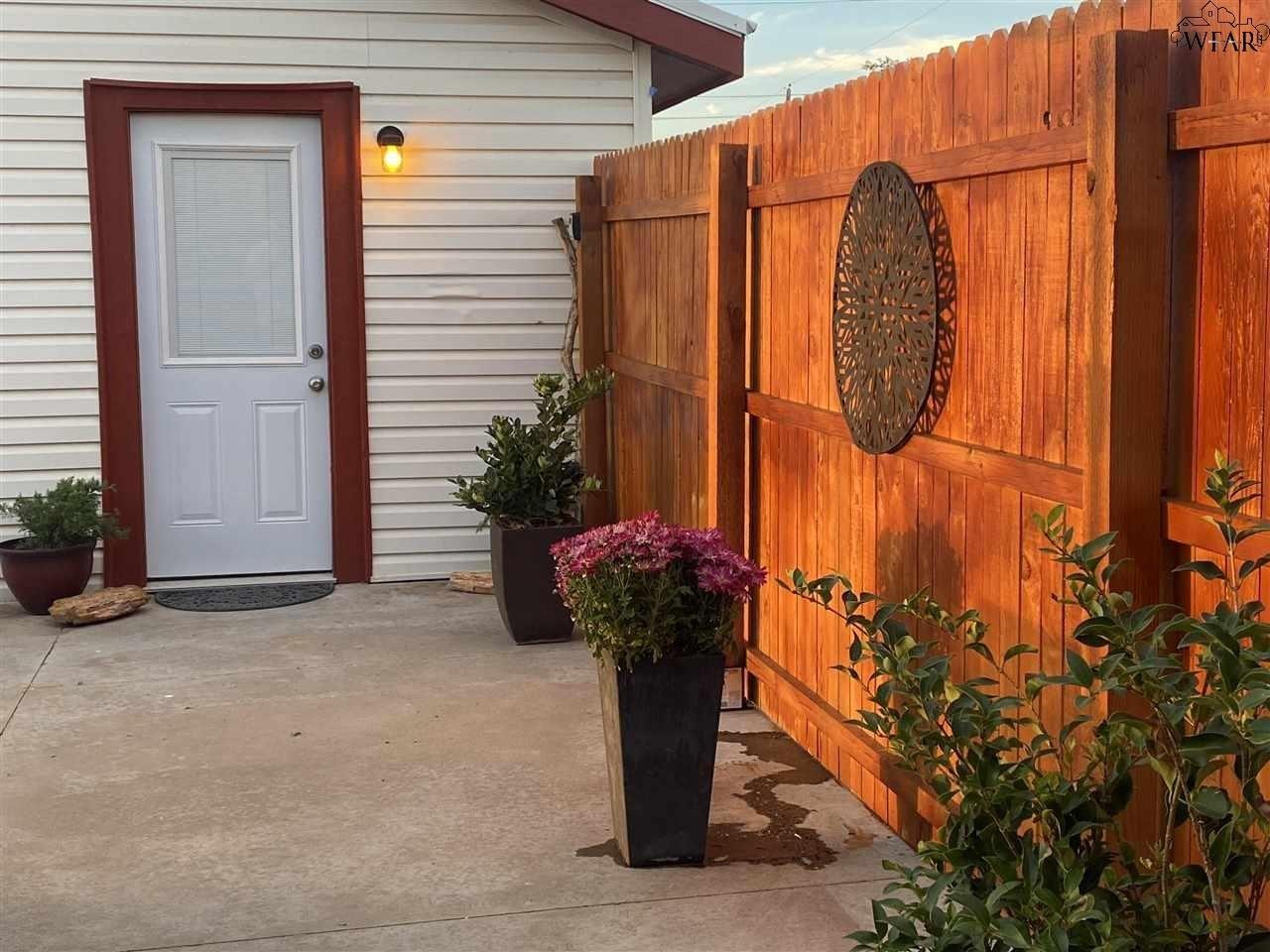 Fenoglio Ave, Wichita Falls, TX 76308