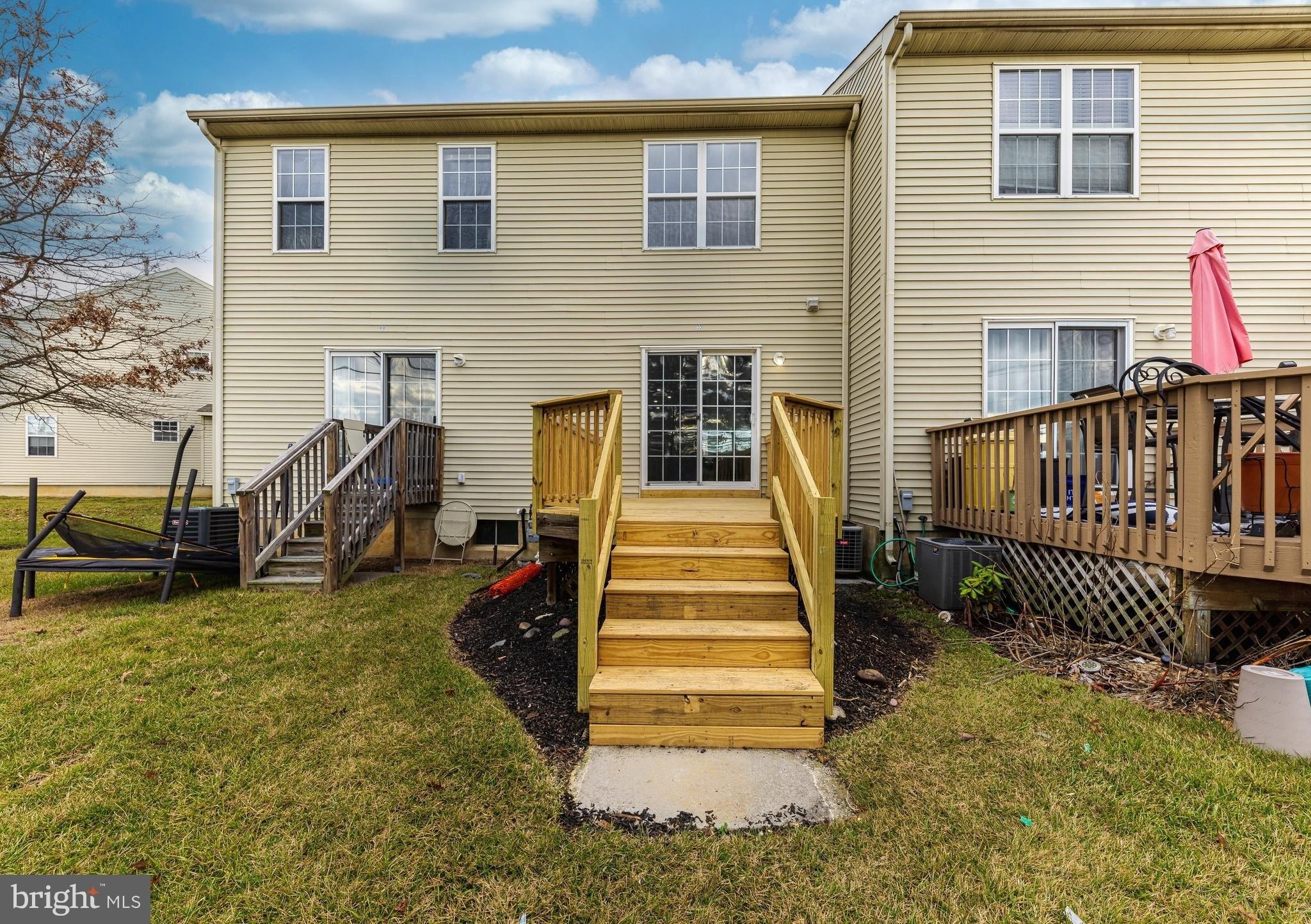 Yellowwood Ct, Glassboro, NJ 08028