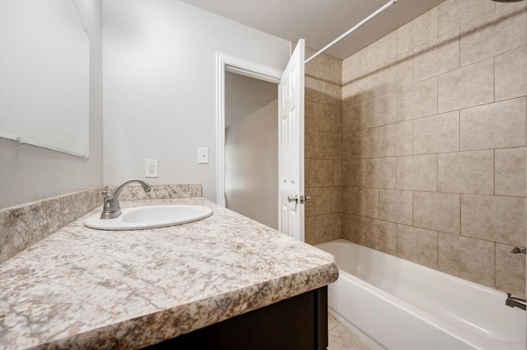 Ada Ave, Fort Worth, TX 76105