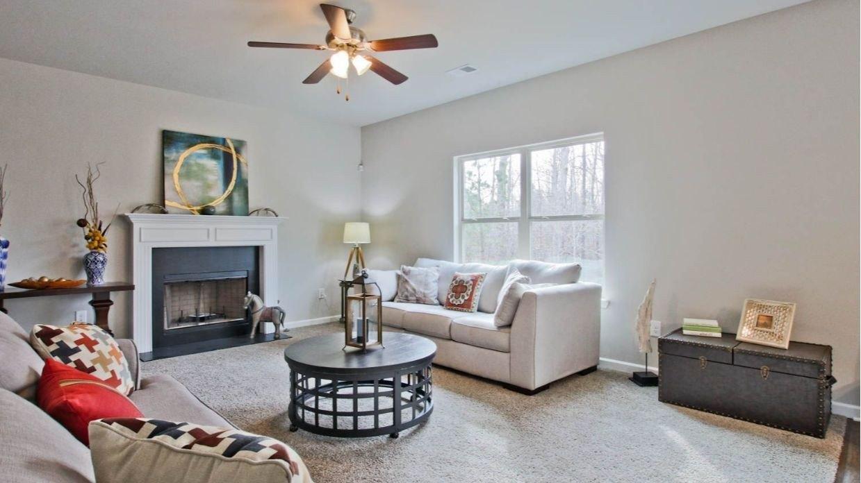 Lakehaven Ln, Loganville, GA 30052