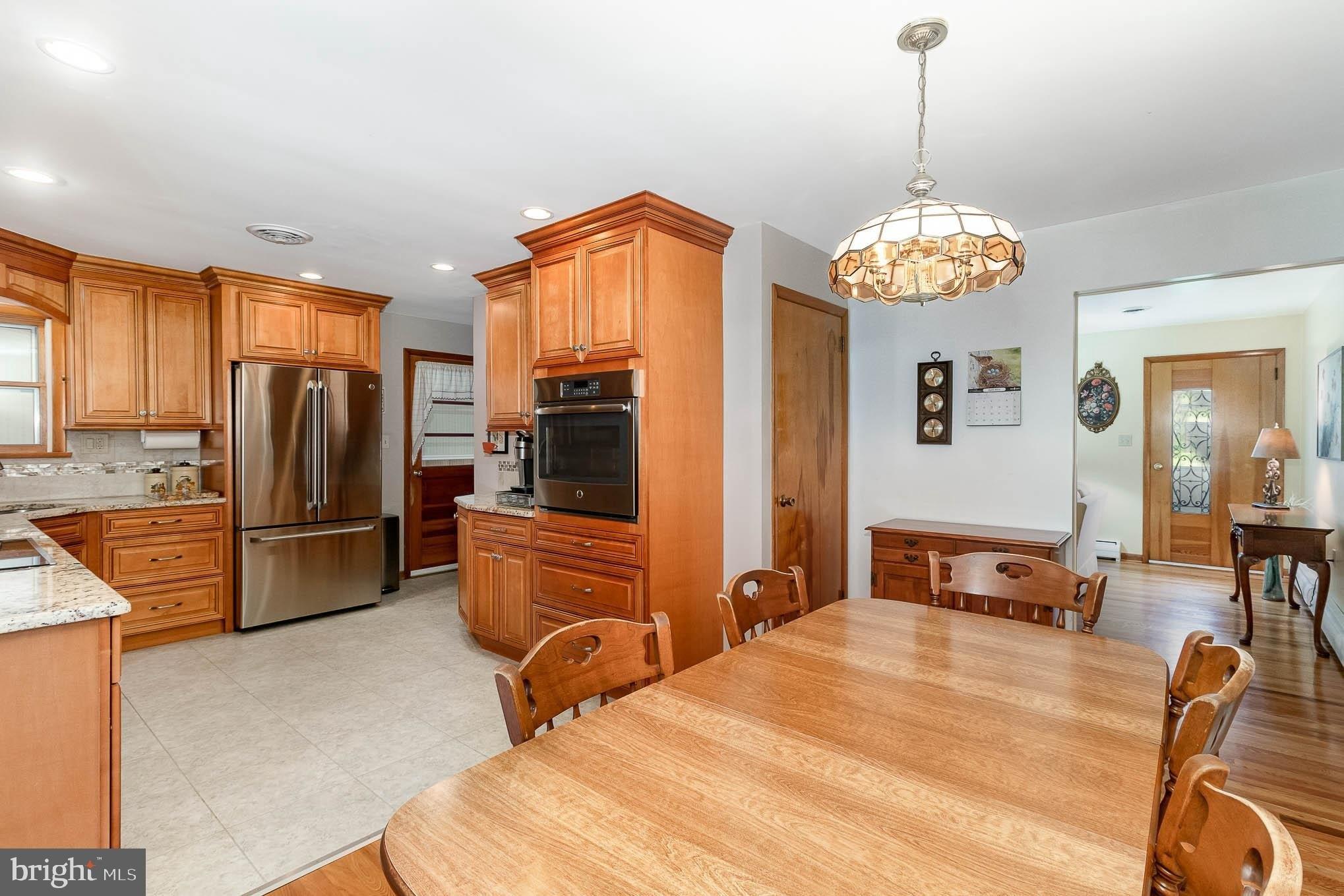 La Carr Ln, Dauphin, PA 17018