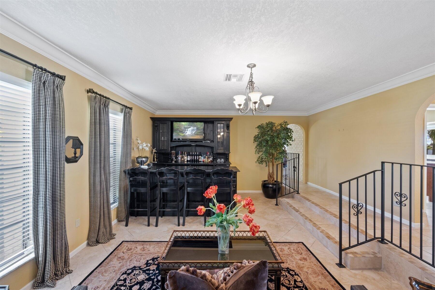 Guilford Cir, Wellington, FL 33414