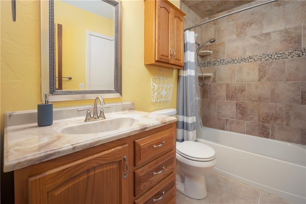 Overland Trl, Choctaw, OK 73020