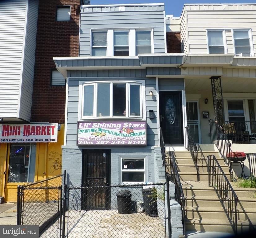 Glendale St, Philadelphia, PA 19124