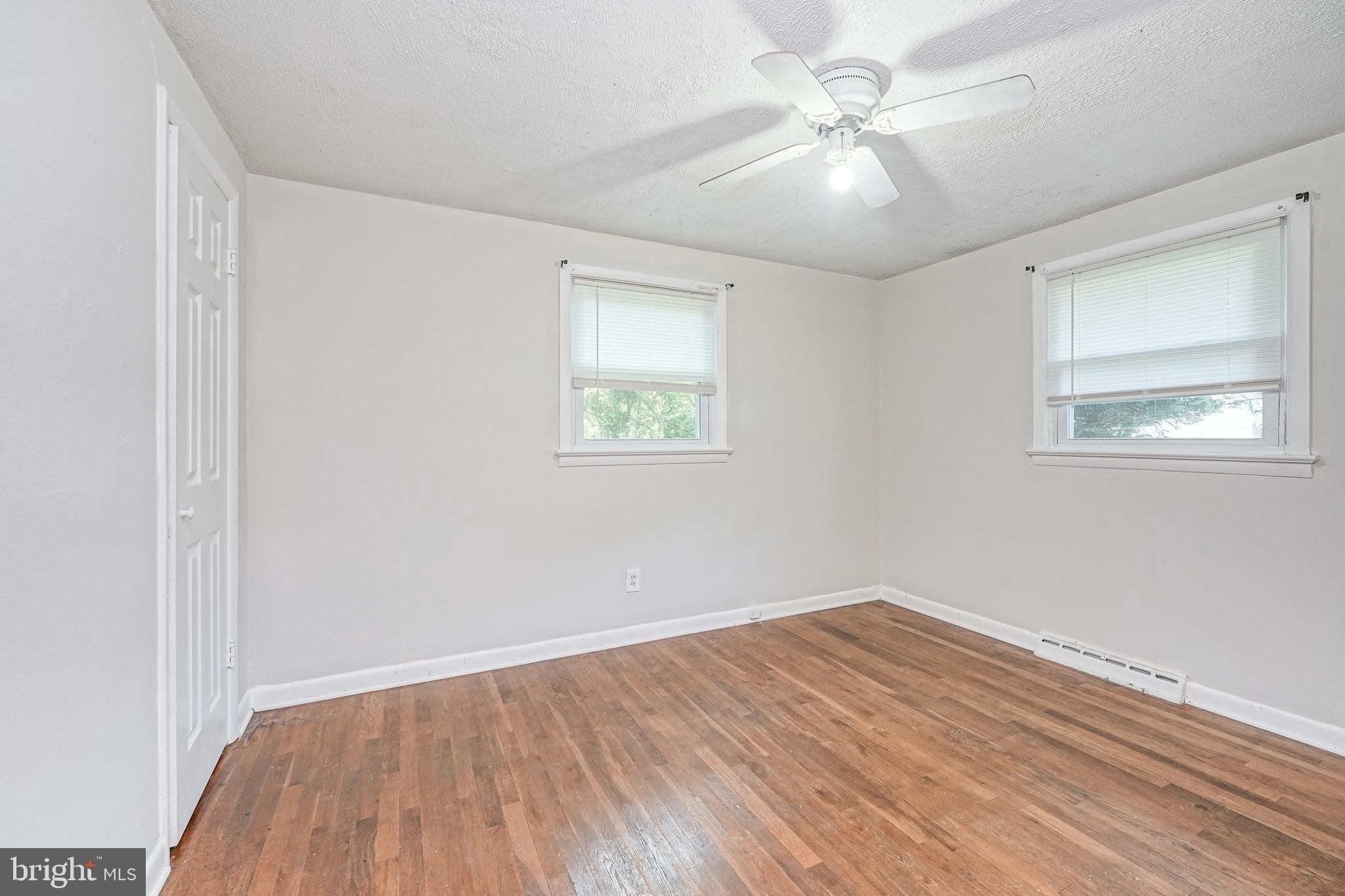 Radix Rd, Williamstown, NJ 08094