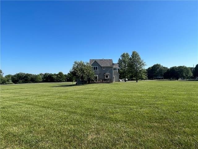 W 274th St, Louisburg, KS 66053