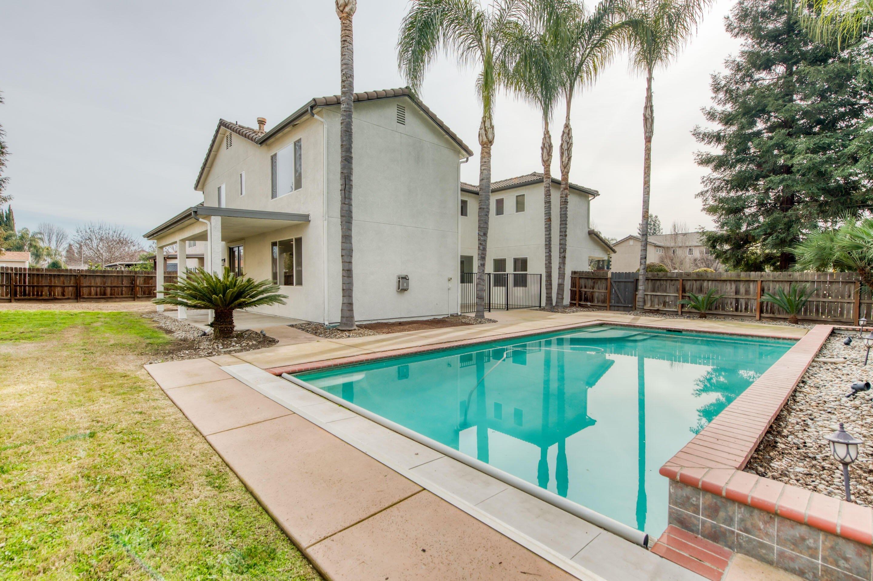 W Glendale Ave, Visalia, CA 93291