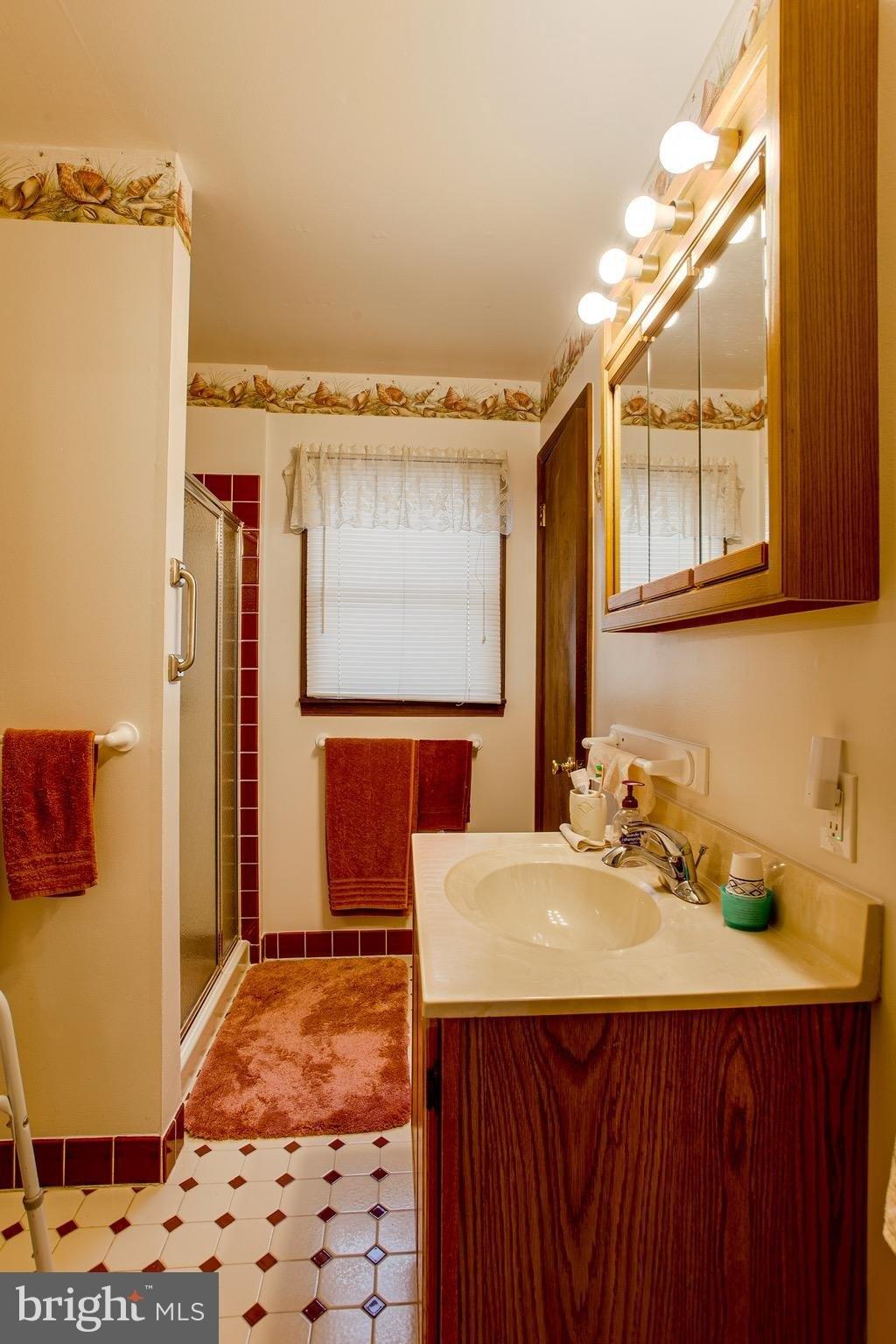 Springview Ln, Springfield, PA 19064
