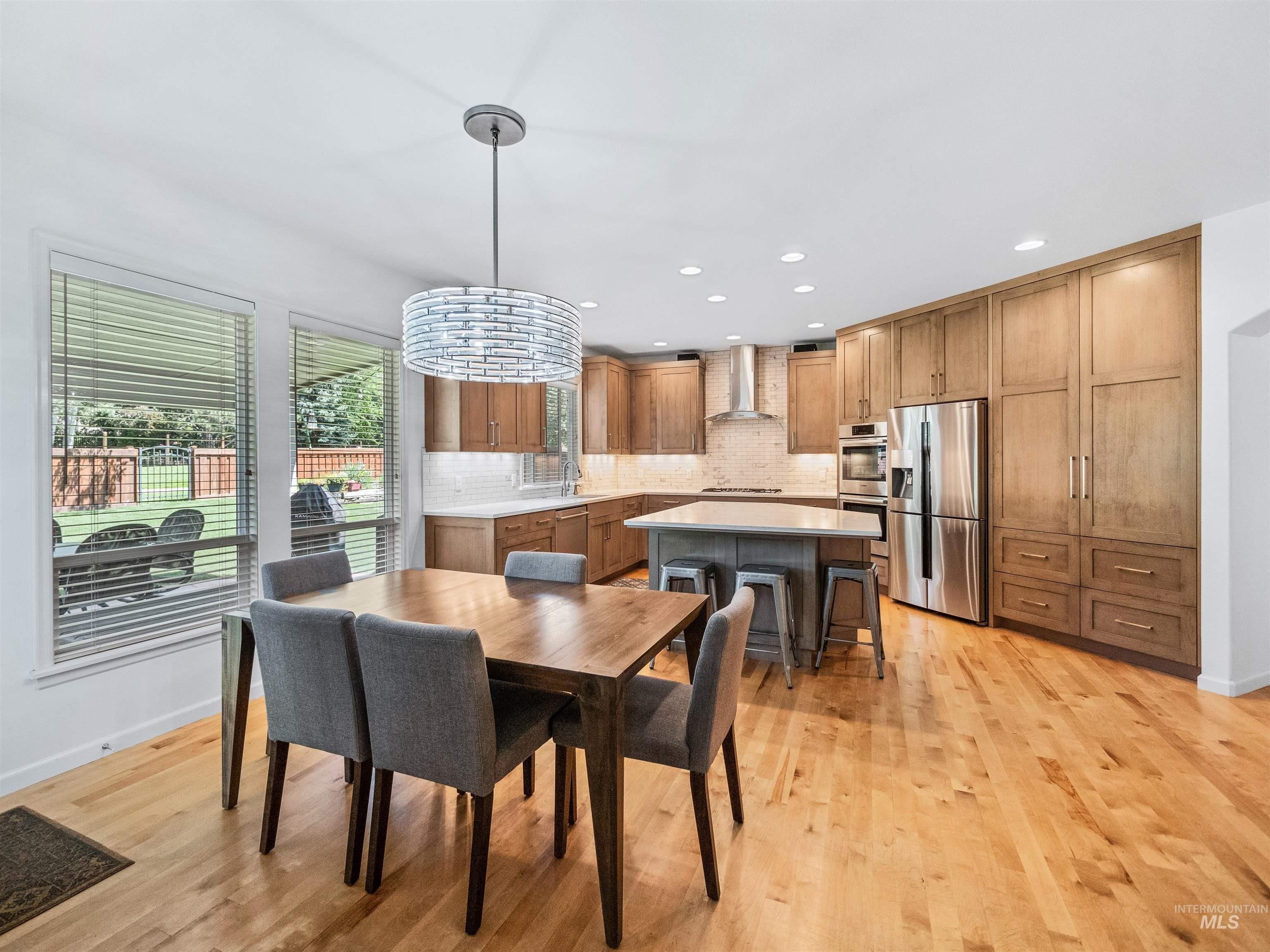 S Longleaf Ave, Boise, ID 83716