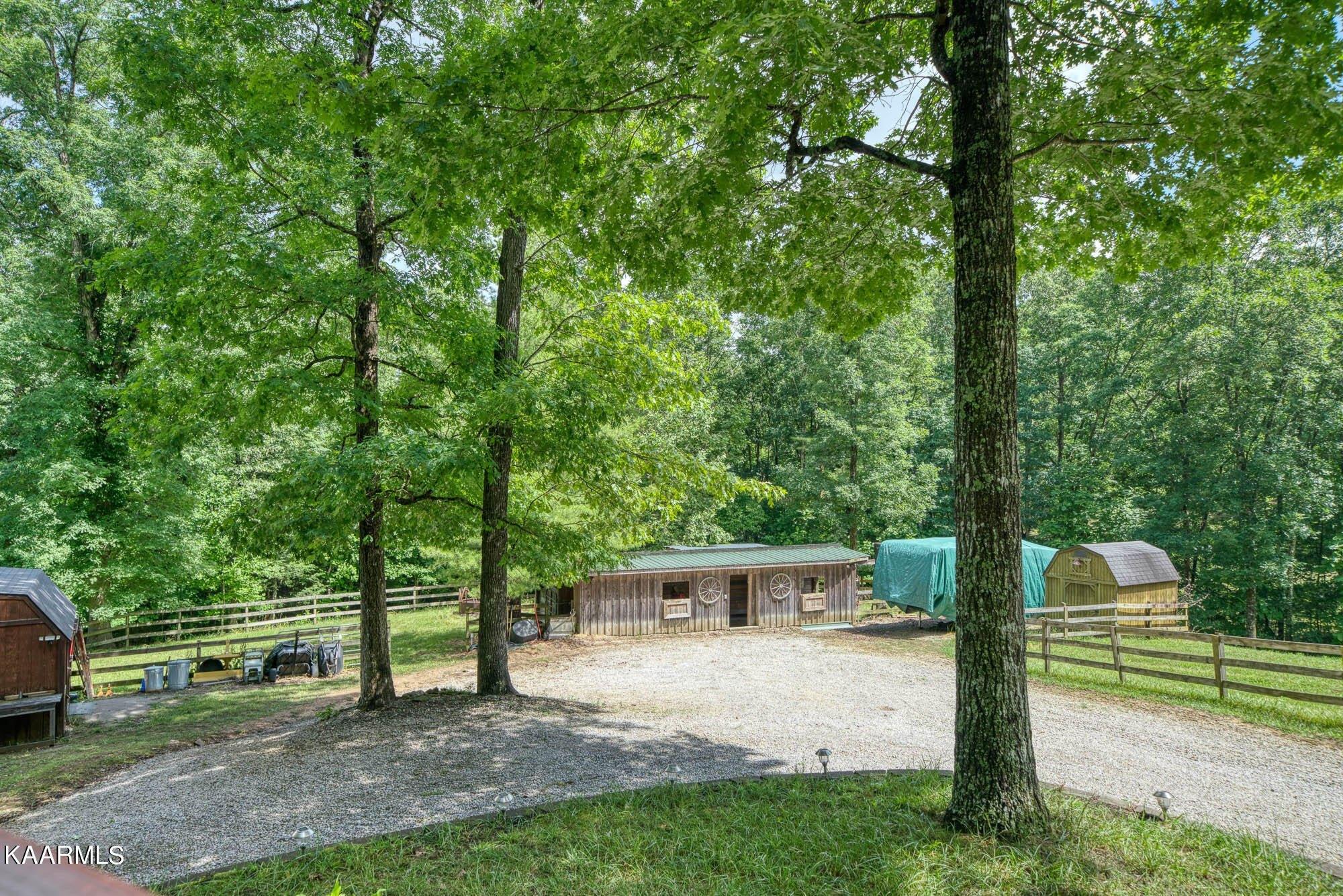 Evergreen Ln, Jamestown, TN 38556