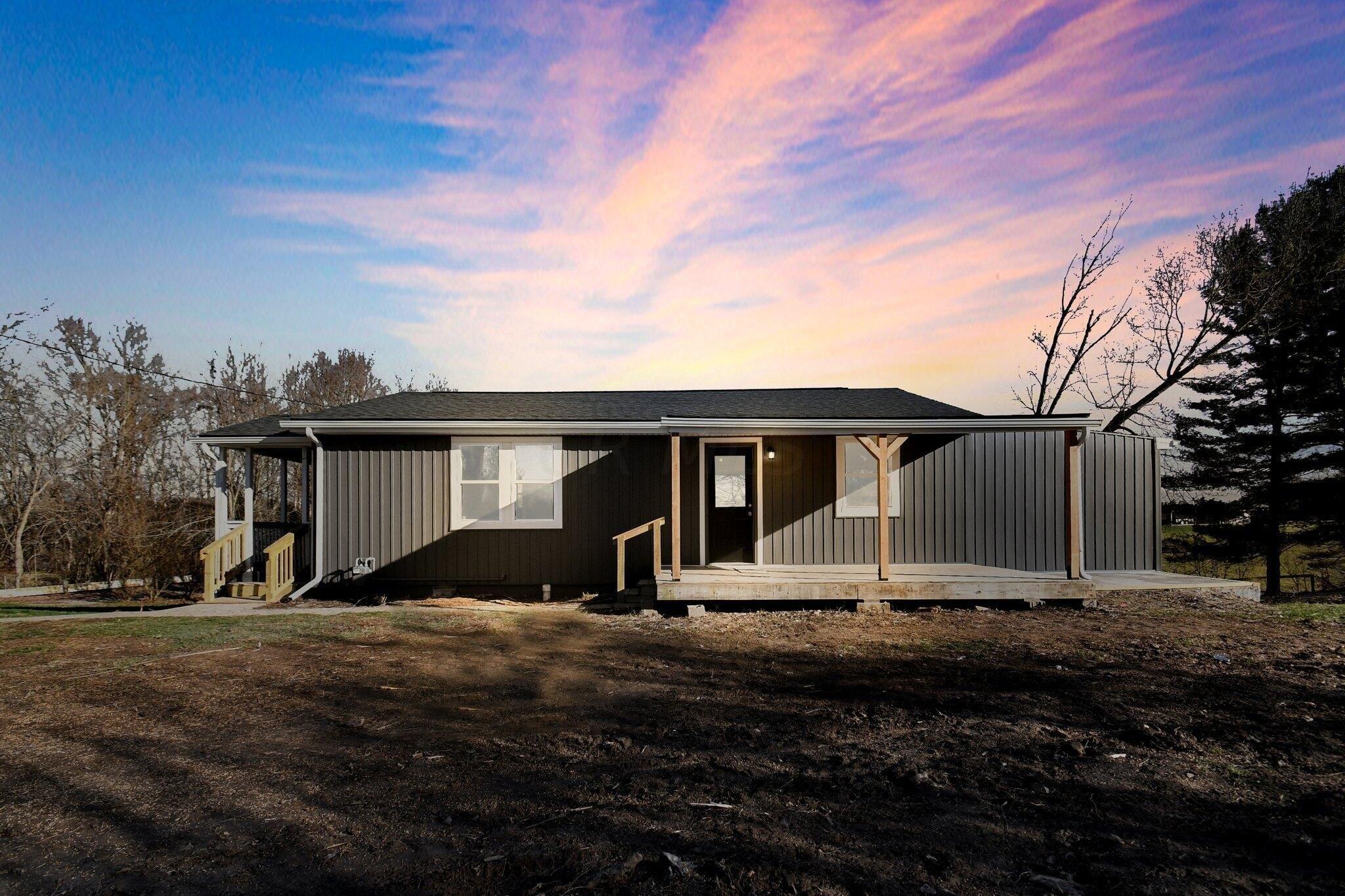 Chestnut St, Adelphi, OH 43101