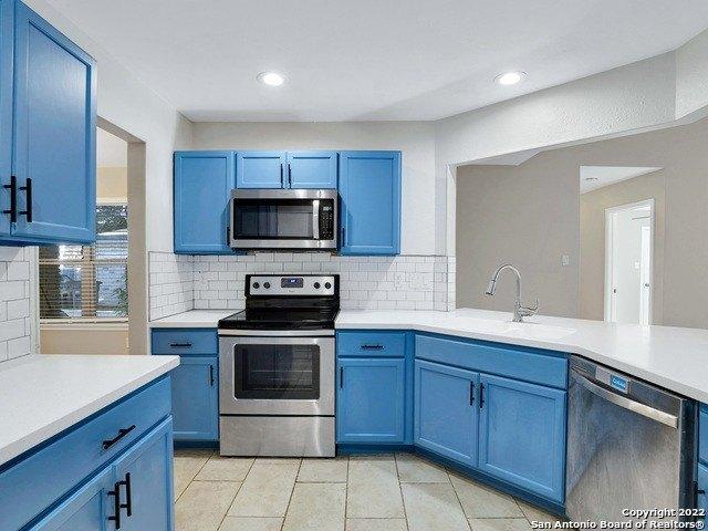 Laurel Hollow Dr, San Antonio, TX 78232