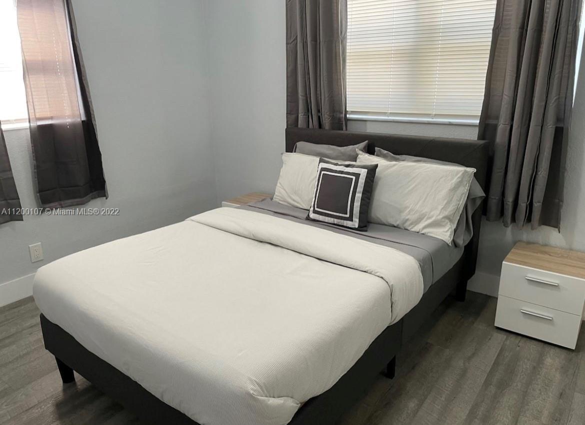 Sw 15th St, Fort Lauderdale, FL 33312
