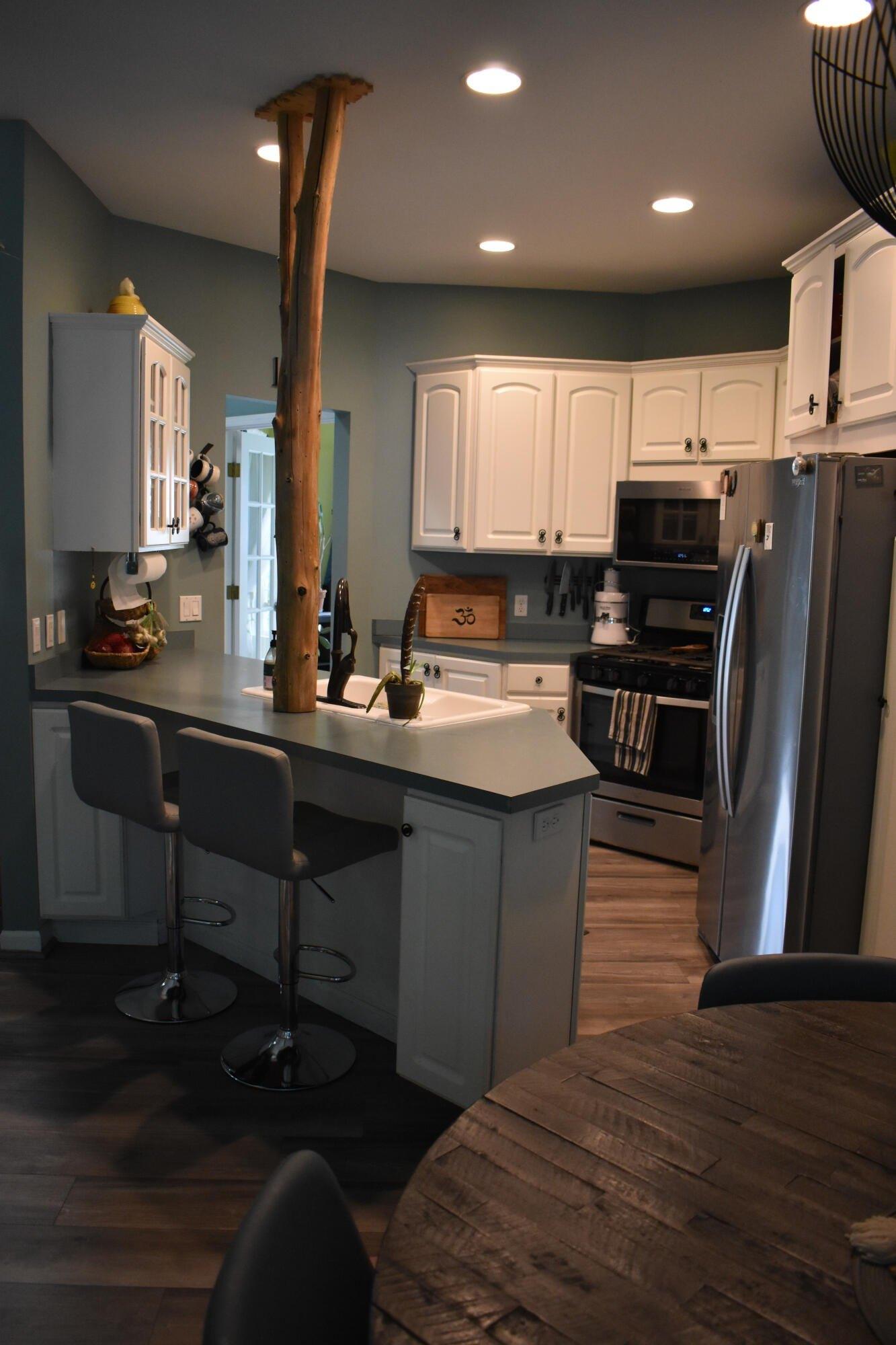 Stoneridge Ct, Spring Lake, MI 49456