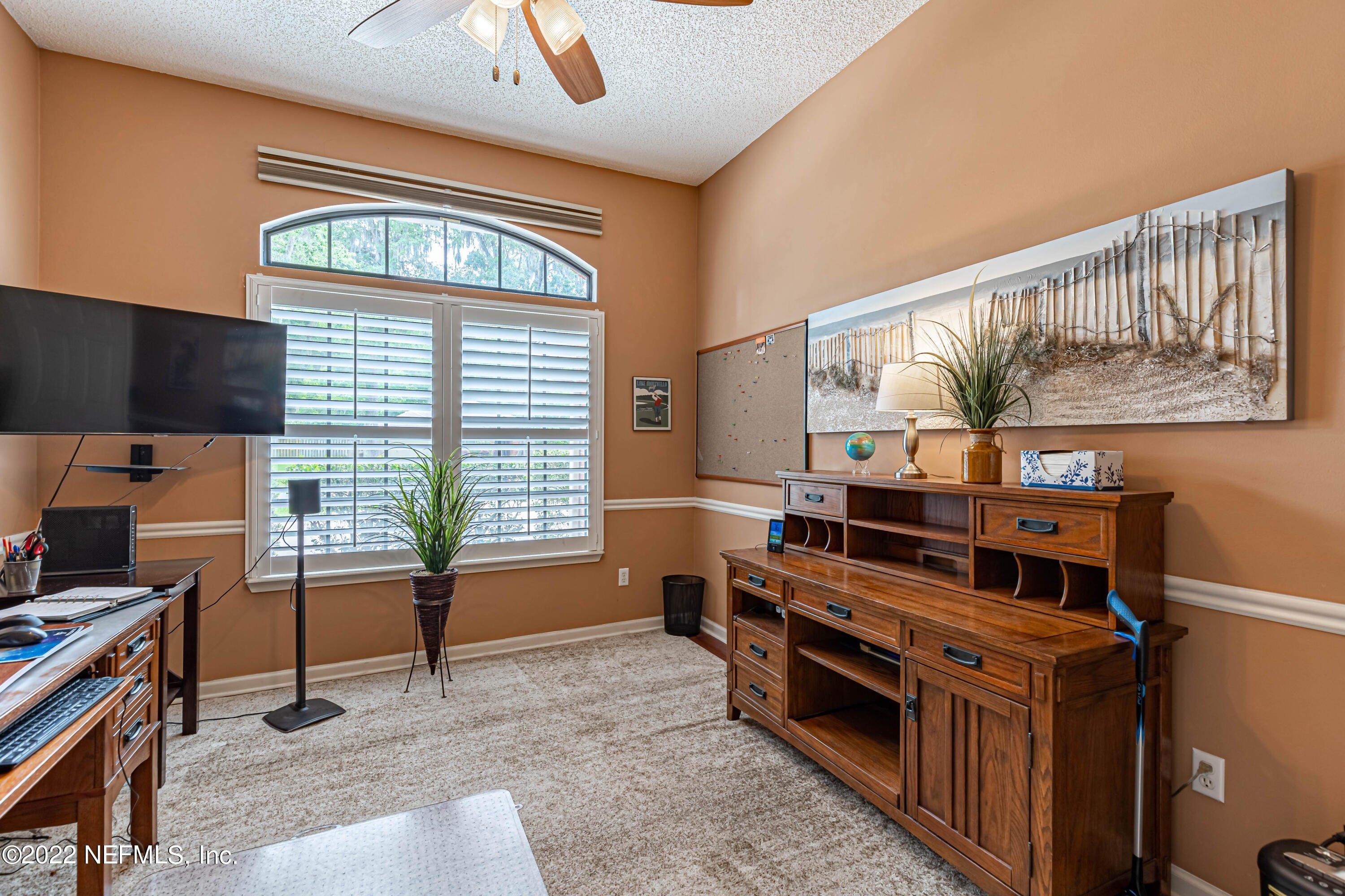 Mandarin Ridge Ln, Jacksonville, FL 32258
