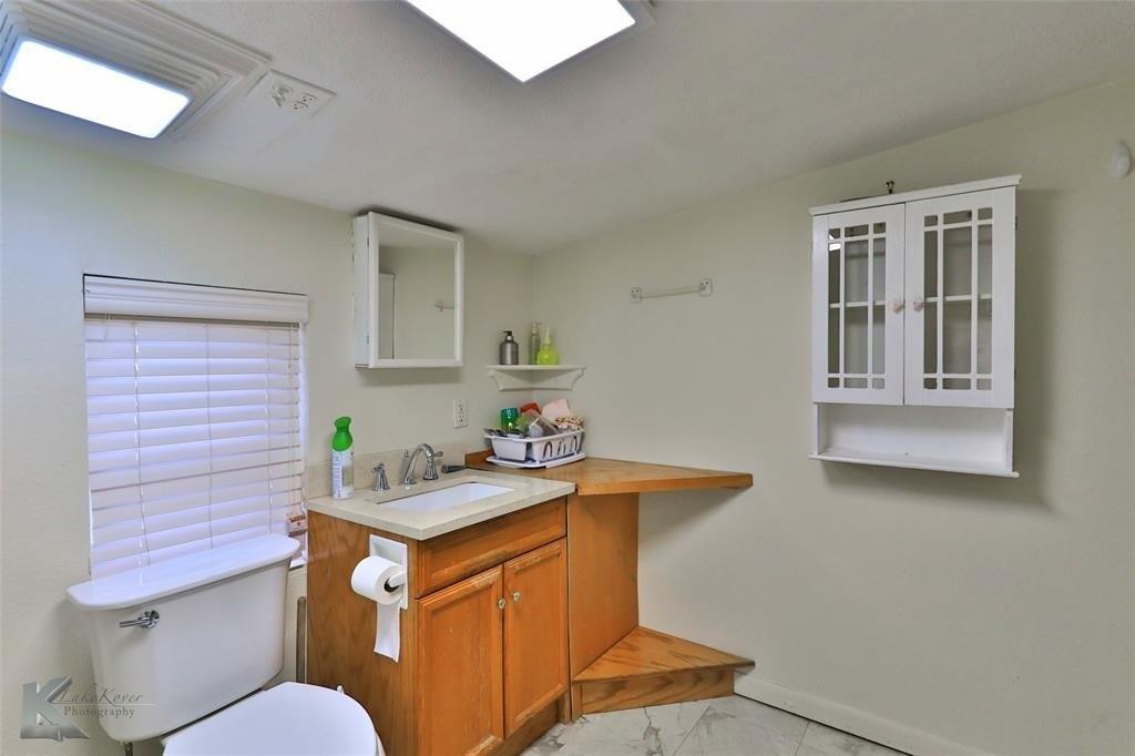Albany St, Abilene, TX 79605