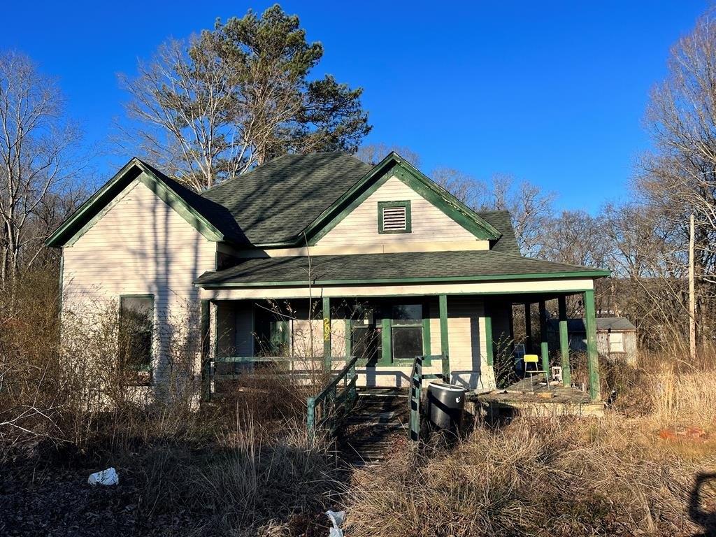 1st St, Etowah, TN 37331