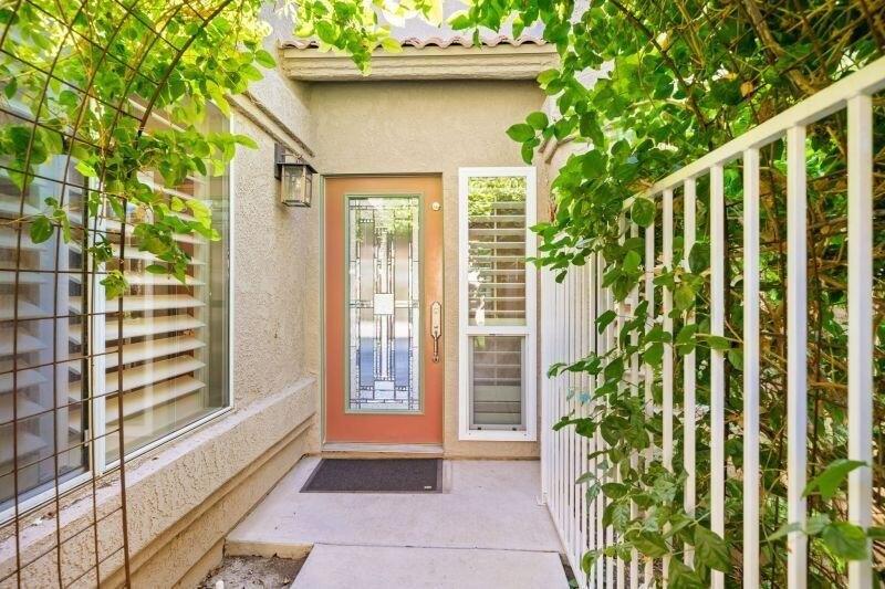 Via Encanto, La Quinta, CA 92253