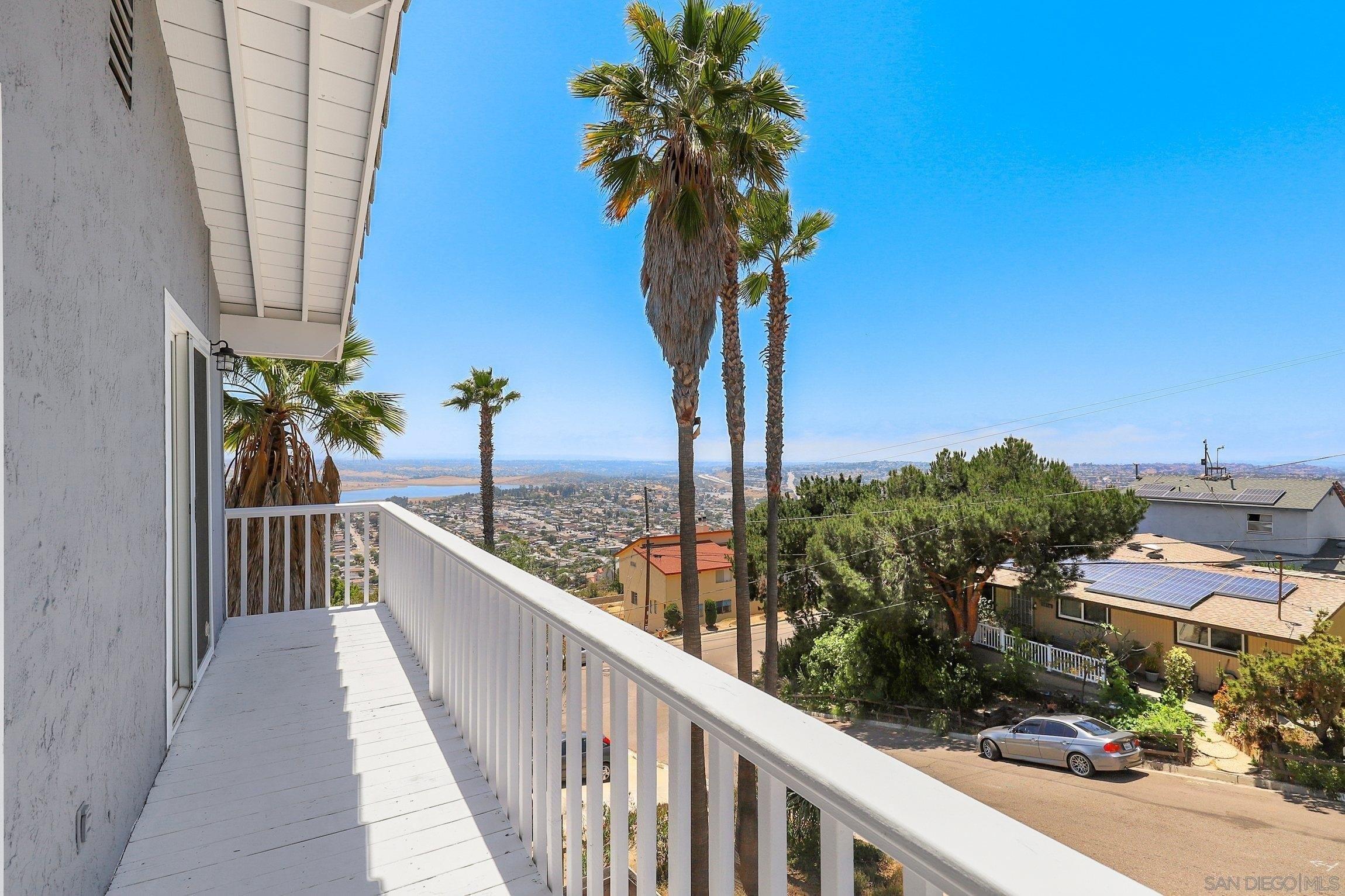 Buena Vista Ave, Spring Valley, CA 91977