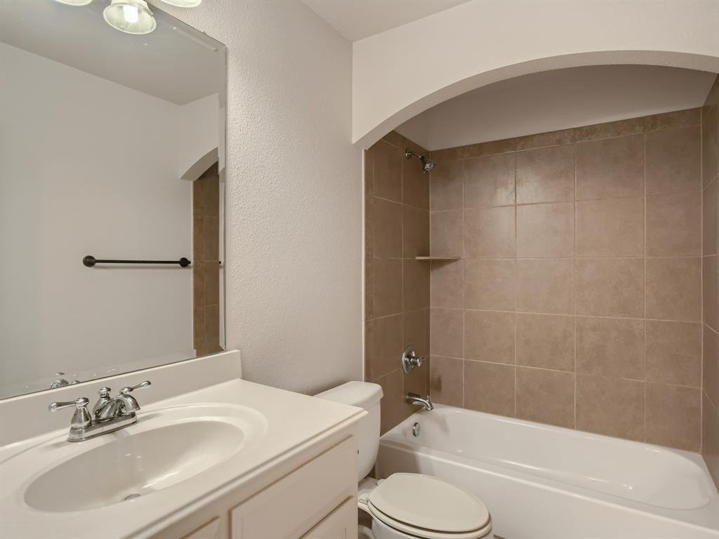 Elko Ln, Fort Worth, TX 76108