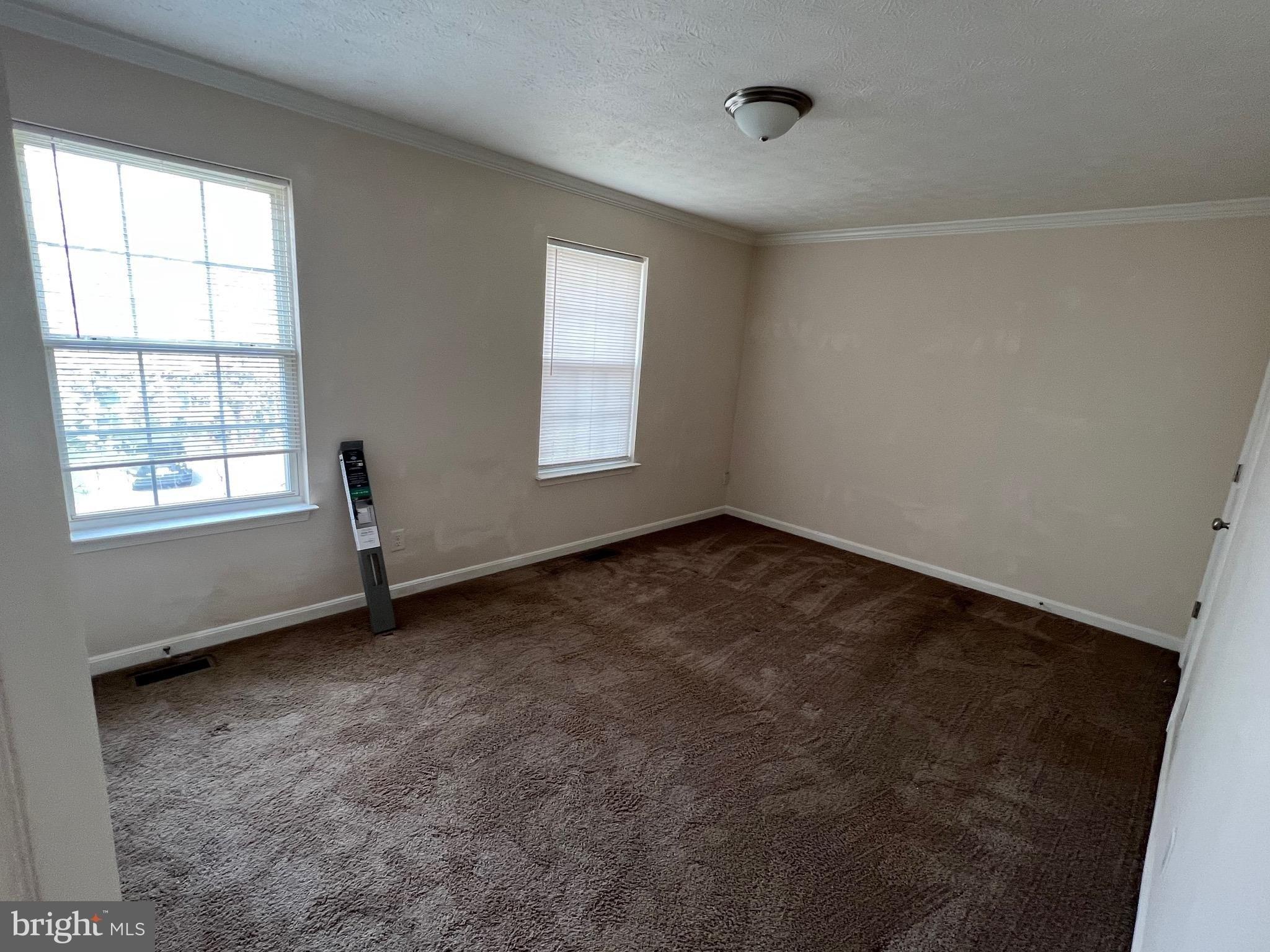 Ridgefield Ave, Stephens City, VA 22655