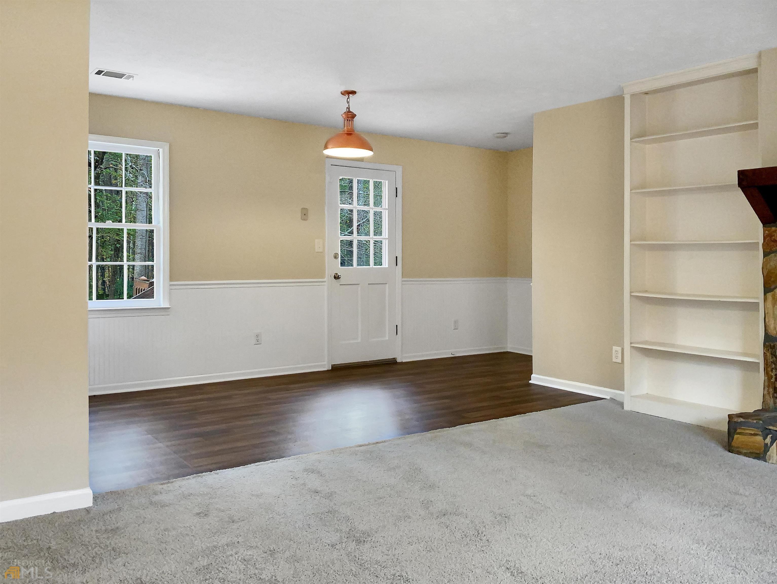 Oak Creek Ct, Dallas, GA 30157