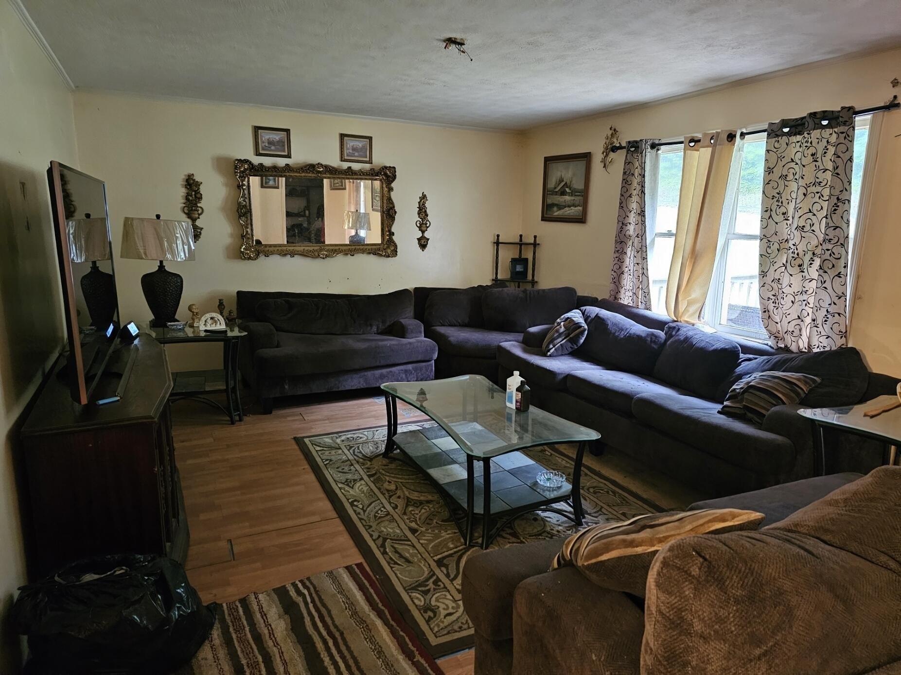 S Ky 233, Gray, KY 40734