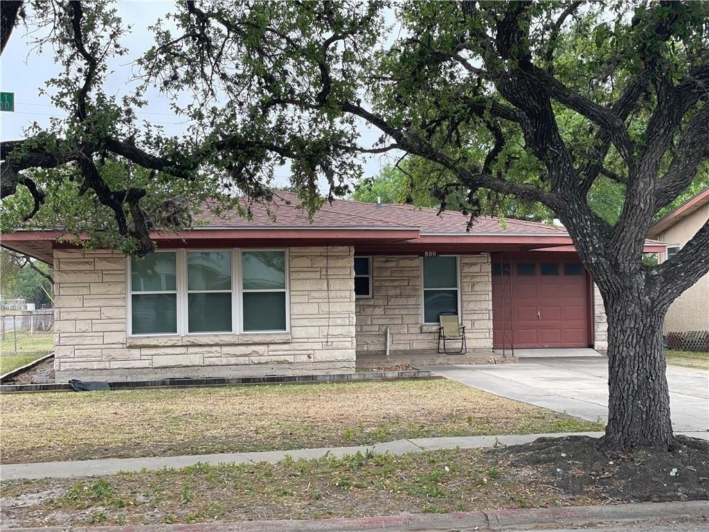 Hamilton St, Sinton, TX 78387
