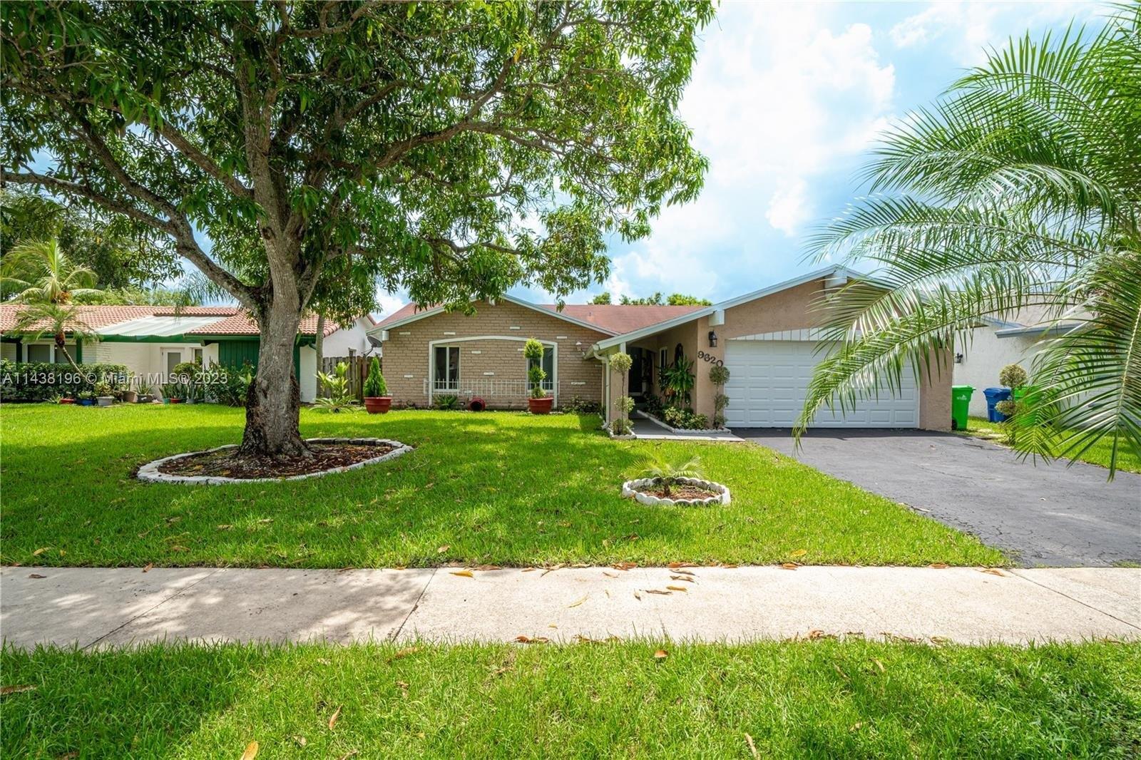 Nw 32nd Mnr, Sunrise, FL 33351
