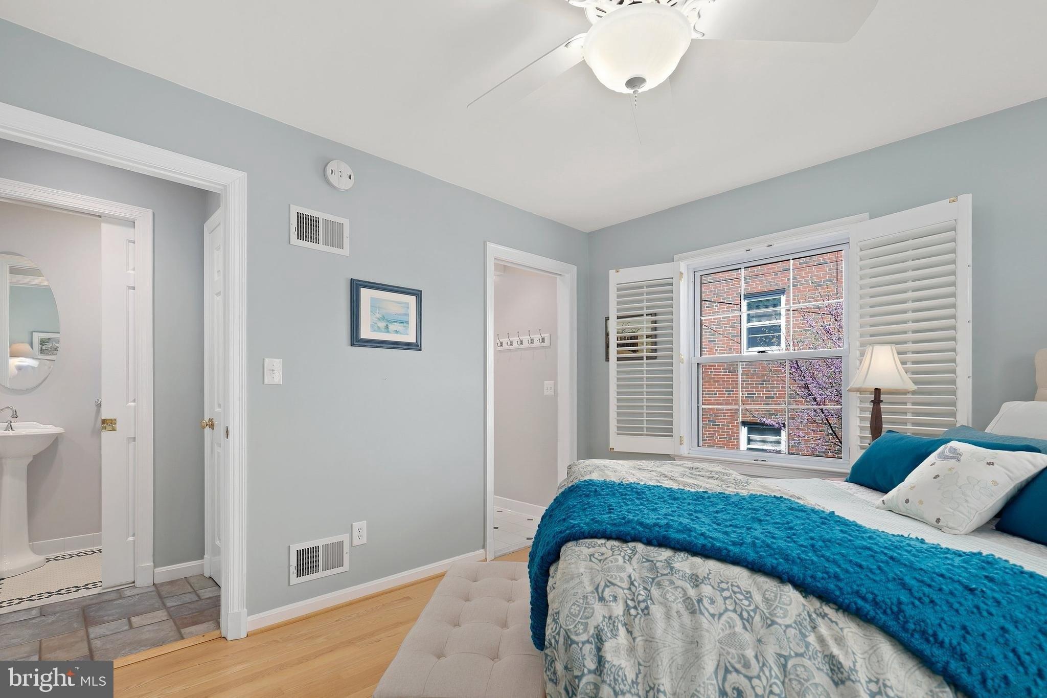 N Upland St, Arlington, VA 22207