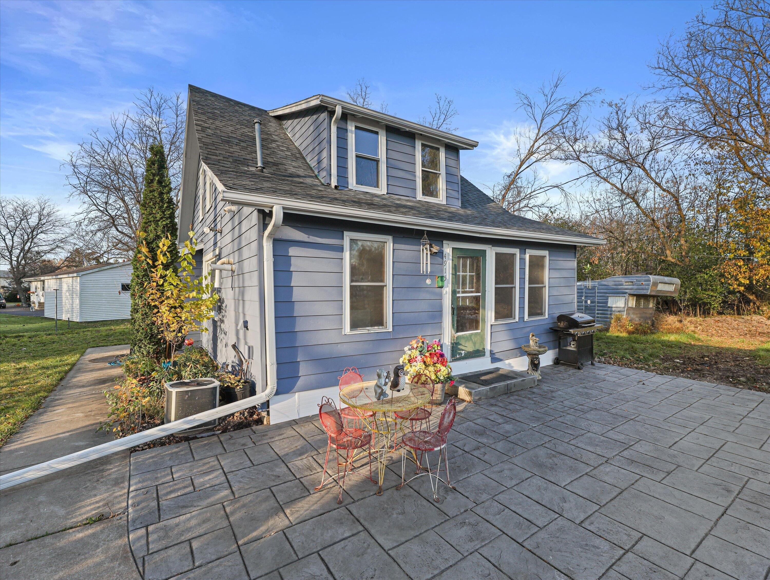 Lakeview Ave, Hubertus, WI 53033
