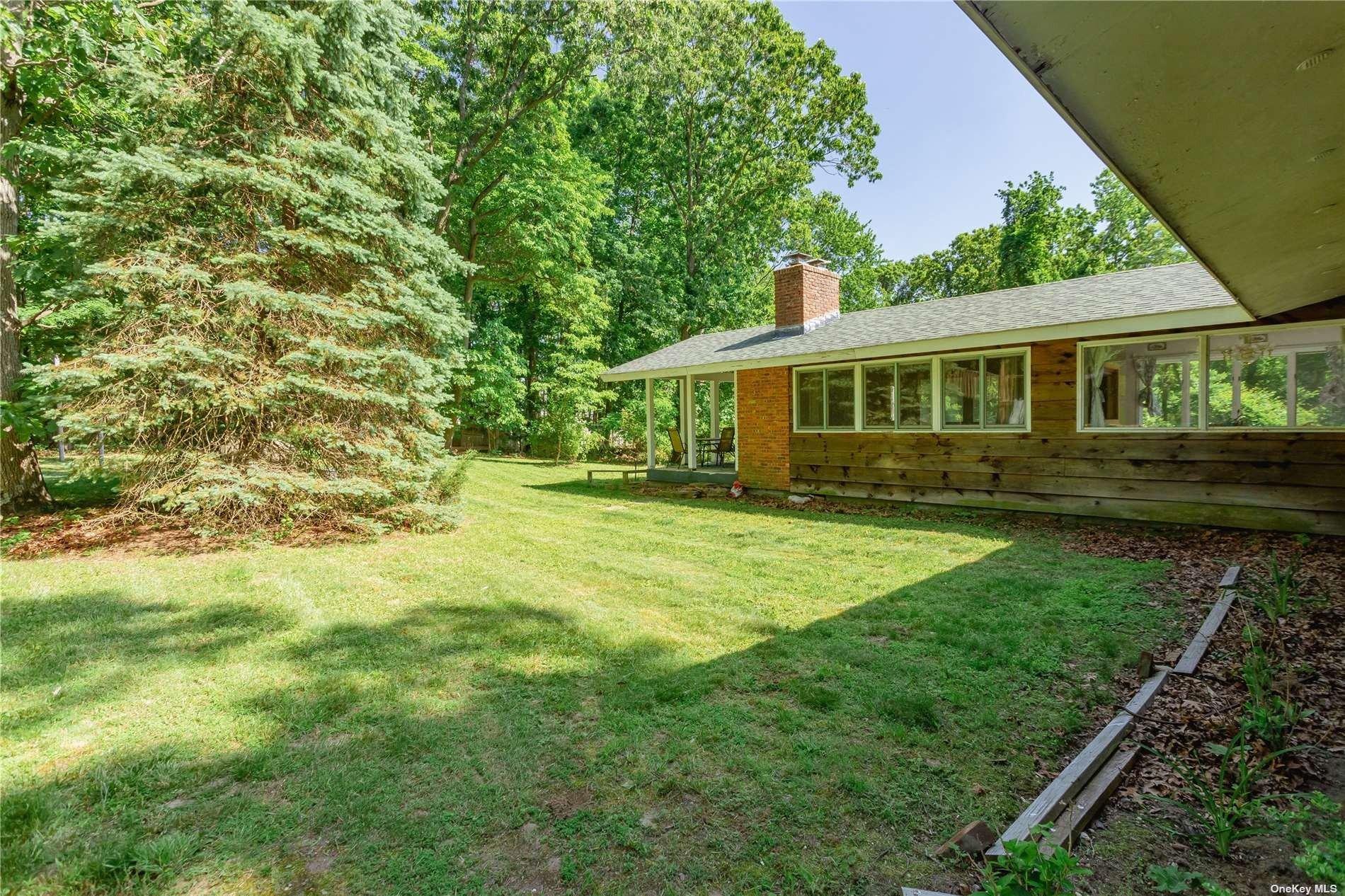 Marirod Ct, Northport, NY 11768