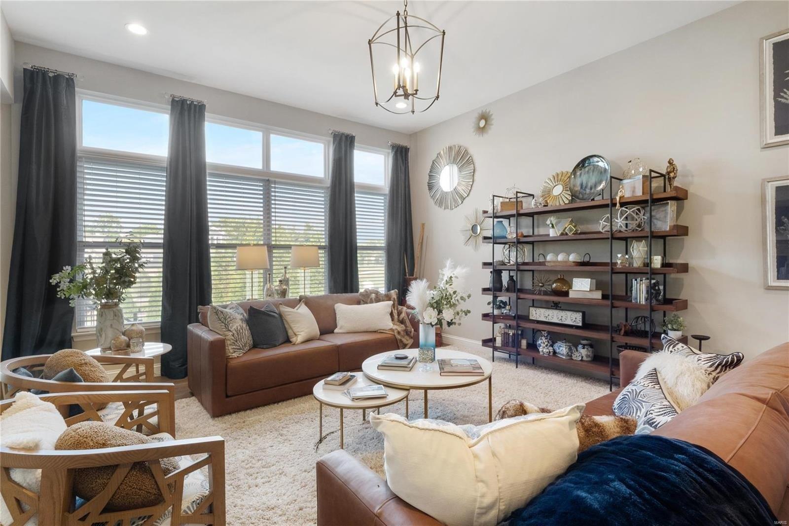 Silver Buck Ln, Chesterfield, MO 63005
